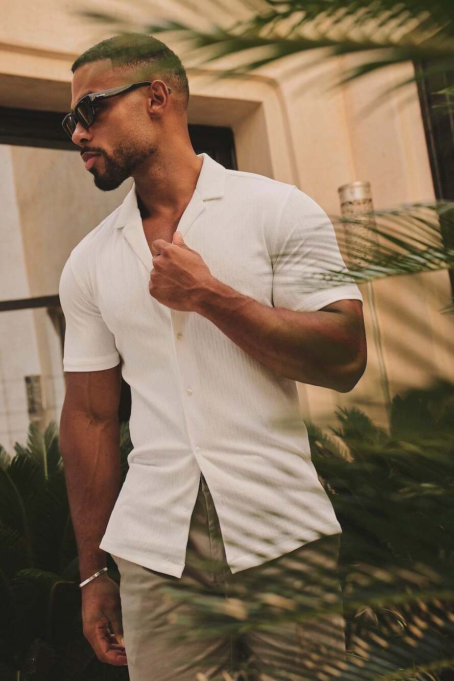 Tailored Athlete Men's White Textured Short Sleeve Button-Down Resort Shirt